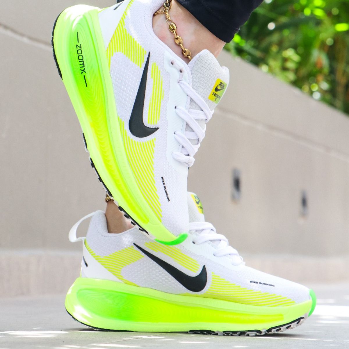 NIKE VOMERO 18®  - OFERTA POR TIEMPO LIMITADO